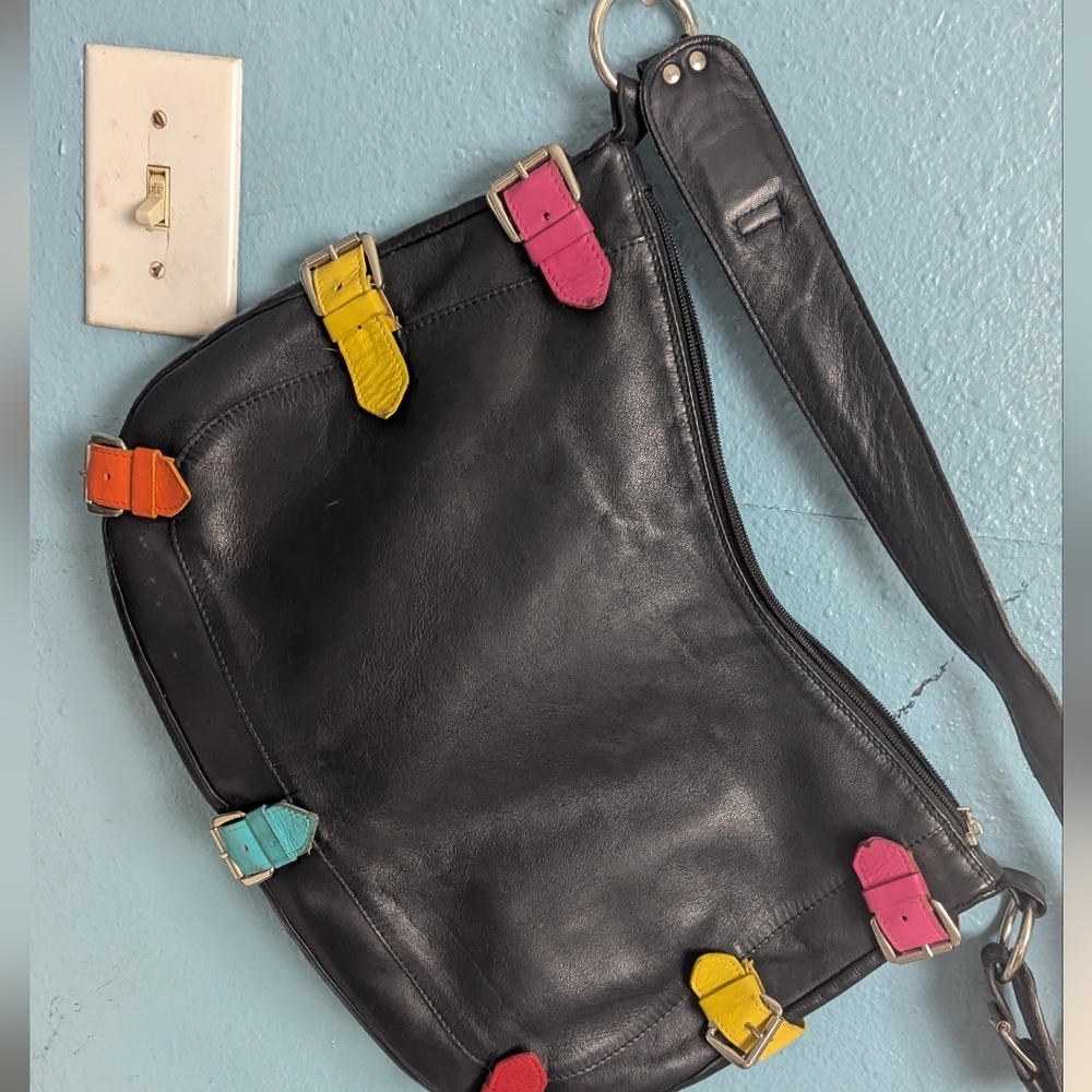 Derge Colorful Buckle Black Leather Shoulder Bag - Picture 3 of 5